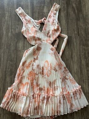Express Peach & Cream Pleated Cutout Summer Dress